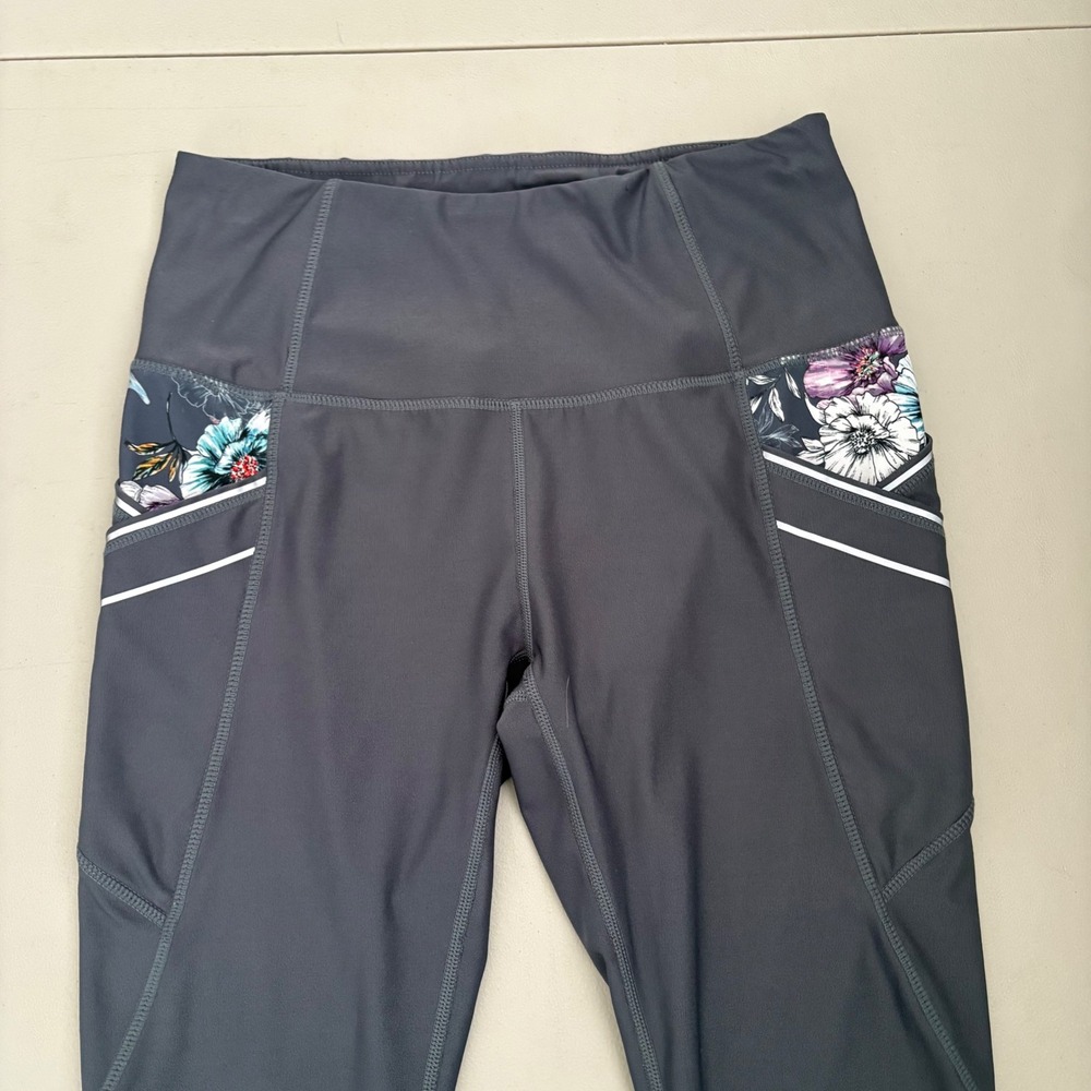 RBX Active Womens Gray Floral Print Capri Leggings with Pockets Size Medium - Picture 3 of 6